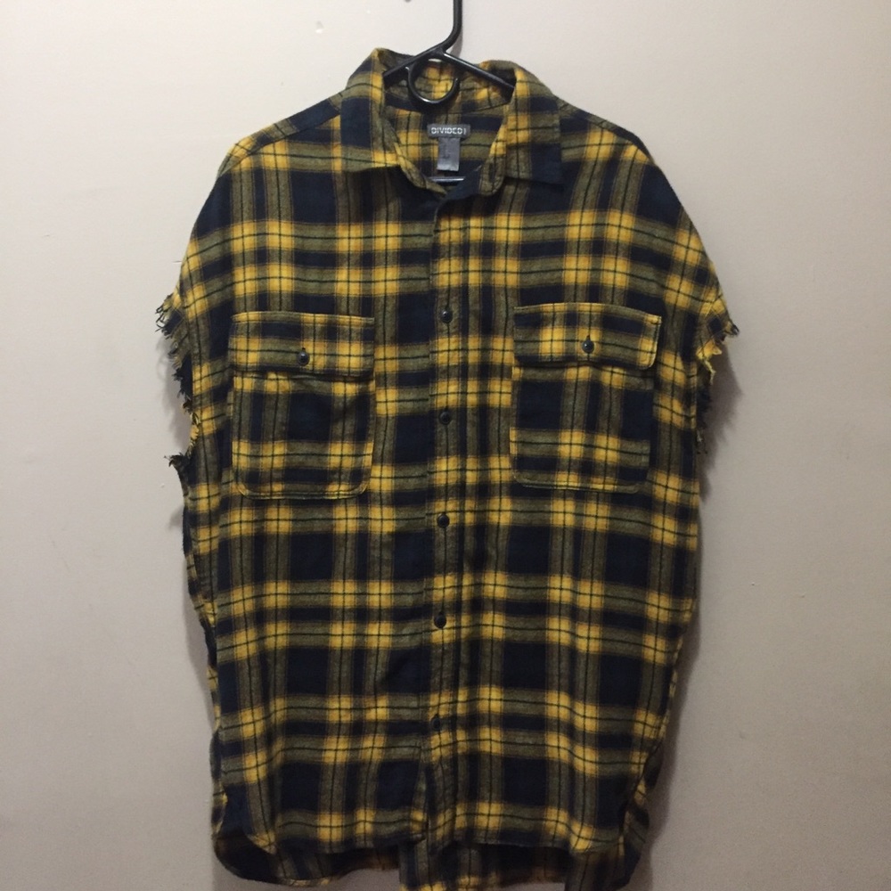 H&M Sleeveless Plaid Flannel